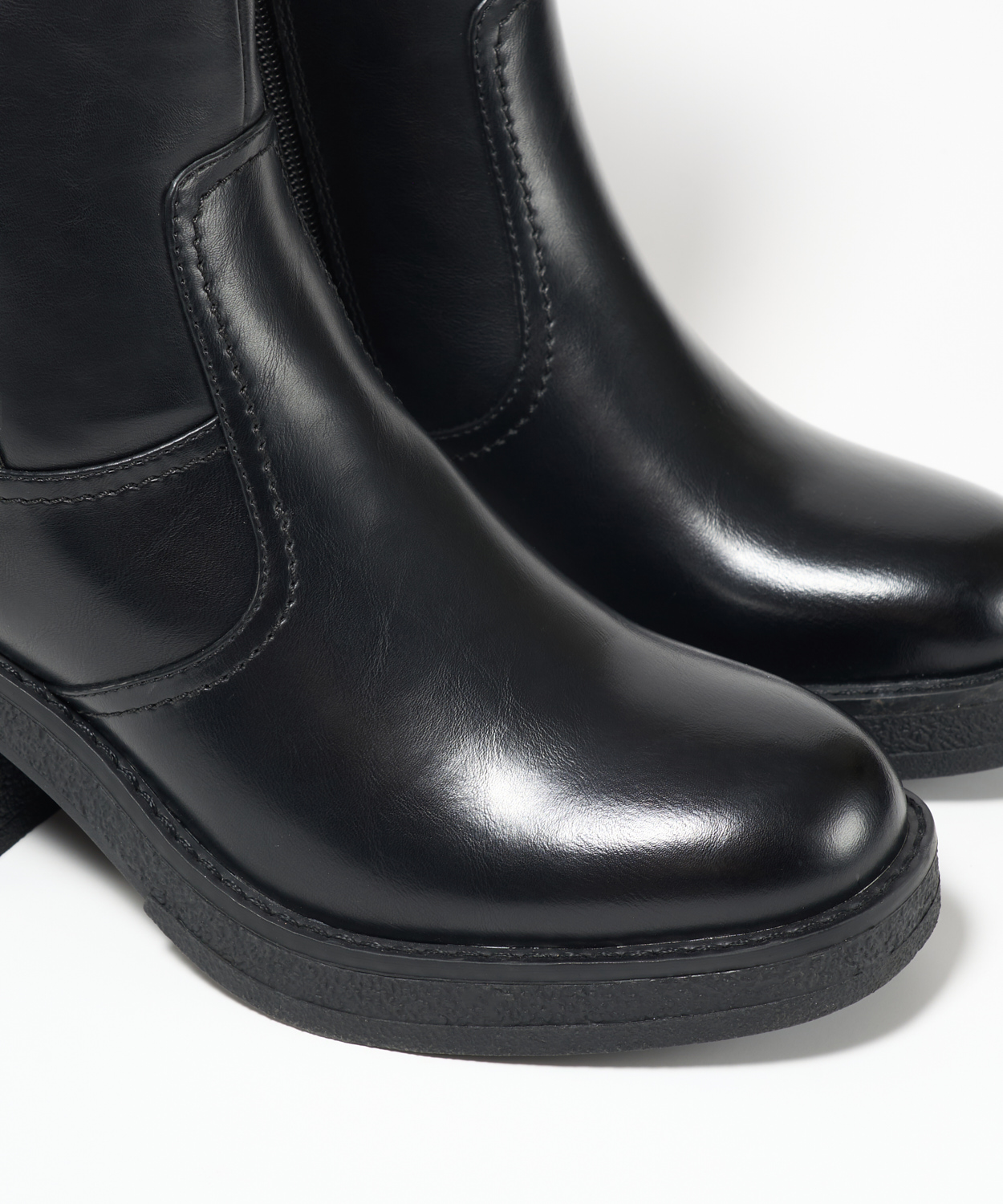 Botín tacón adorno image number null